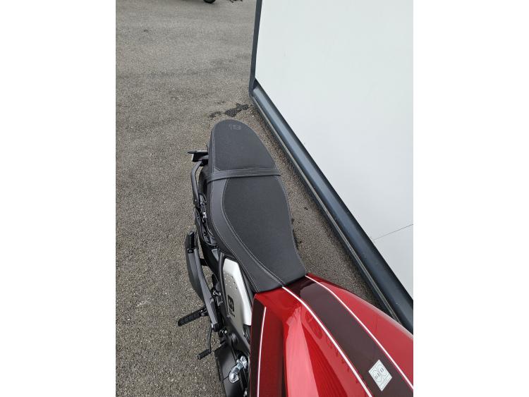 MOTO MORINI SEIEMMEZZO STR 650