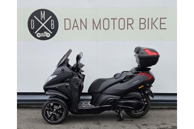 PEUGEOT METROPOLIS 400