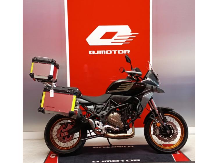 QJ MOTOR SRT 700 X TOURING