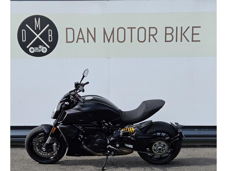 DUCATI DIAVEL DARK