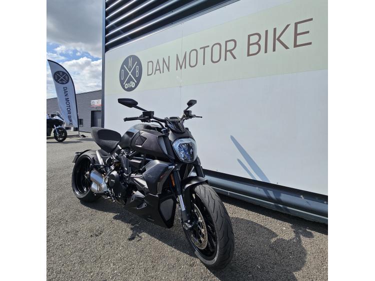 DUCATI DIAVEL DARK