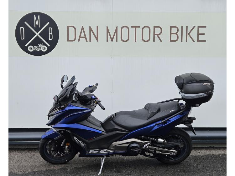 KYMCO AK 550