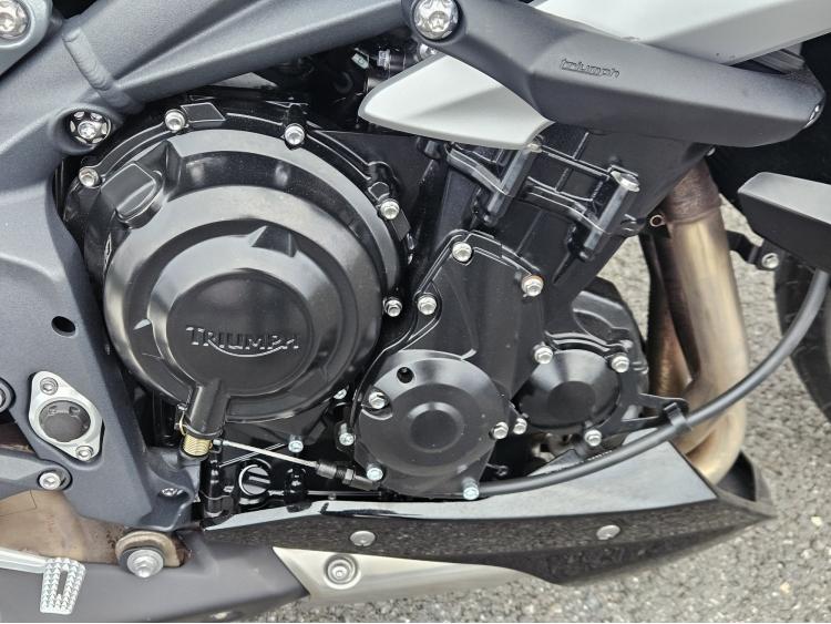 STREET TRIPLE 675 permis A2